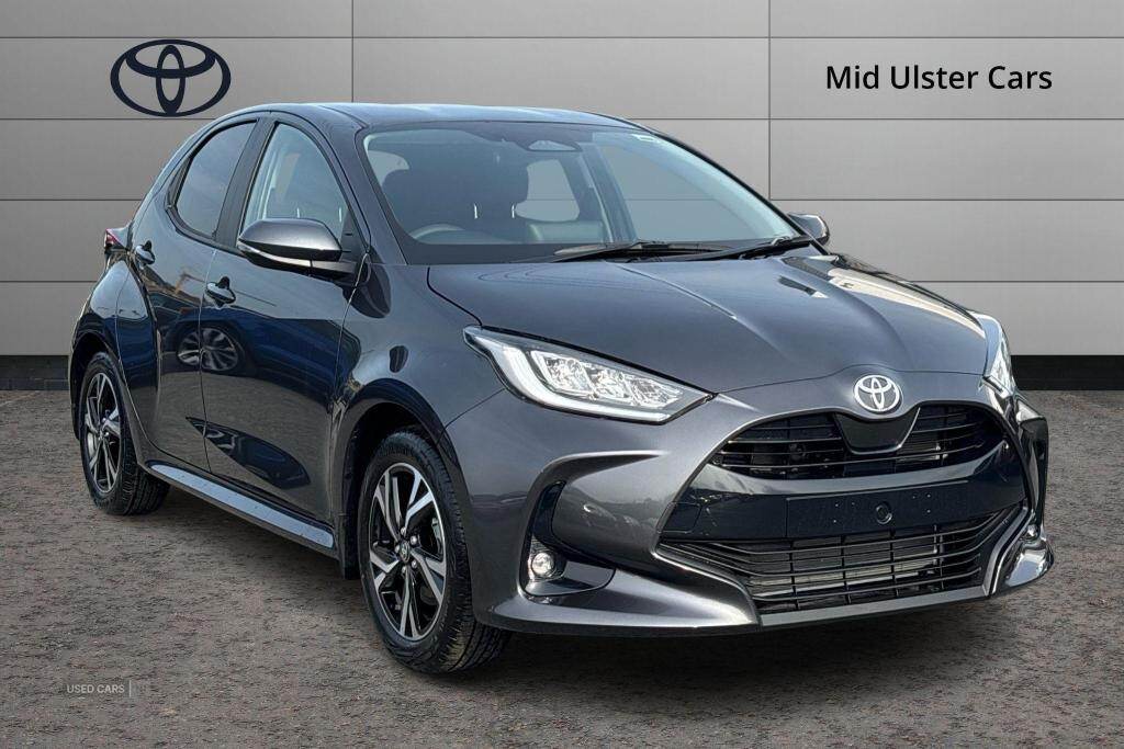 Mar 2025 Toyota Yaris 1.5 Hybrid Design 5dr CVT
