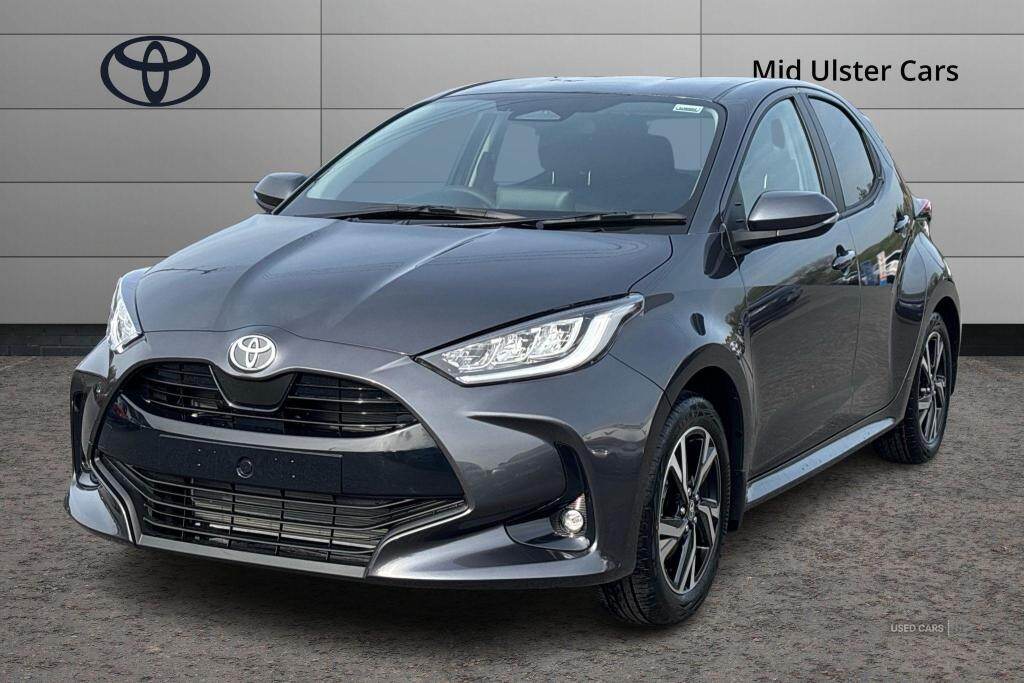 Mar 2025 Toyota Yaris 1.5 Hybrid Design 5dr CVT