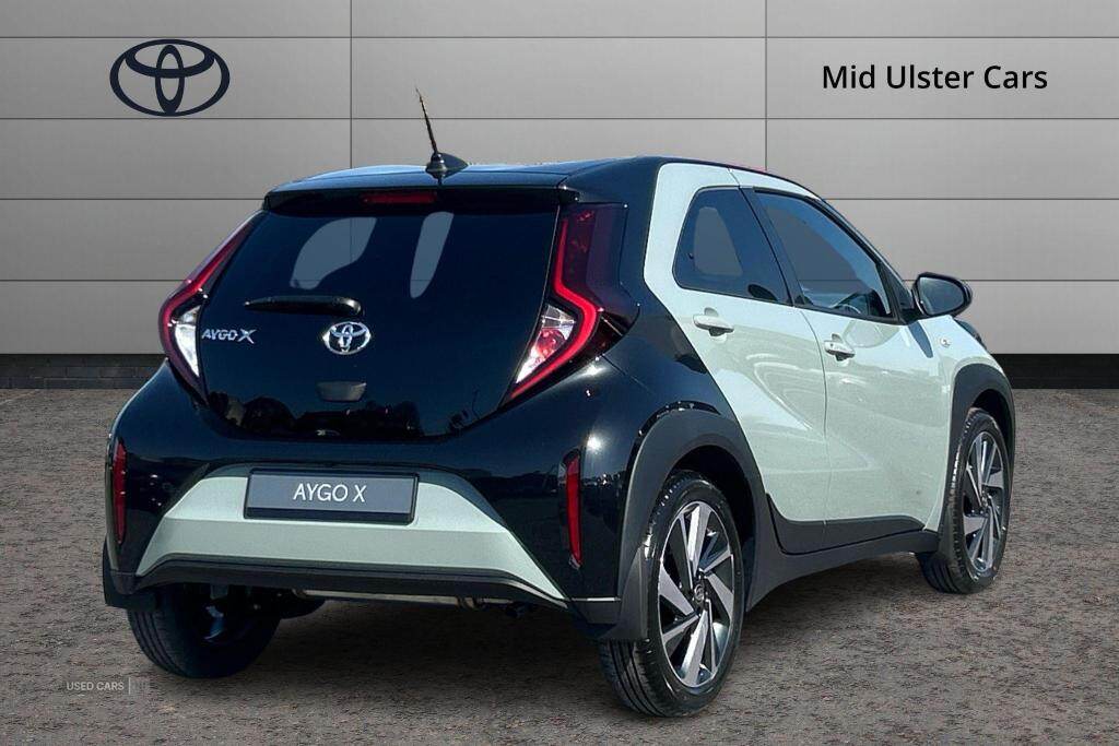 May 2025 Toyota Aygo X 1.0 VVT-i Edge 5dr