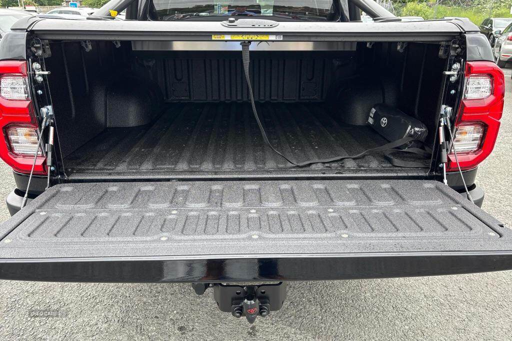 Jun 2025 Toyota Hilux Invincible D/Cab Pick Up 2.4 D-4D Auto