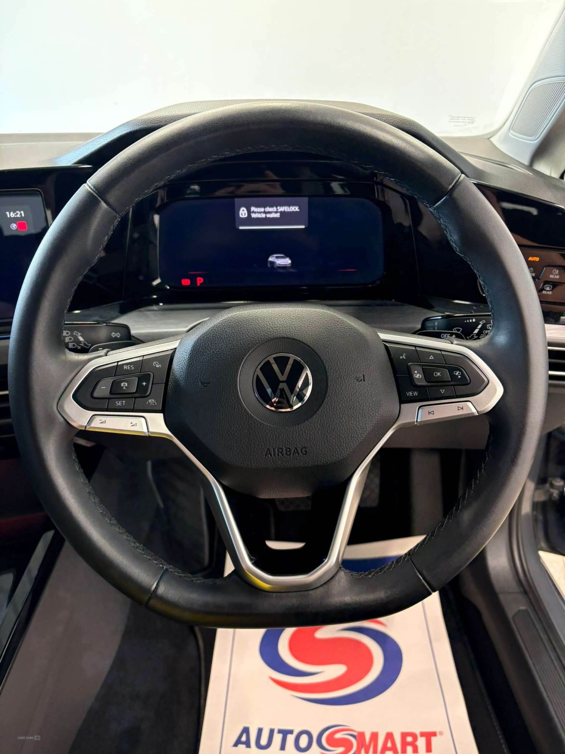 Apr 2023 Volkswagen Golf 1.4 TSI eHybrid Style 5dr DSG