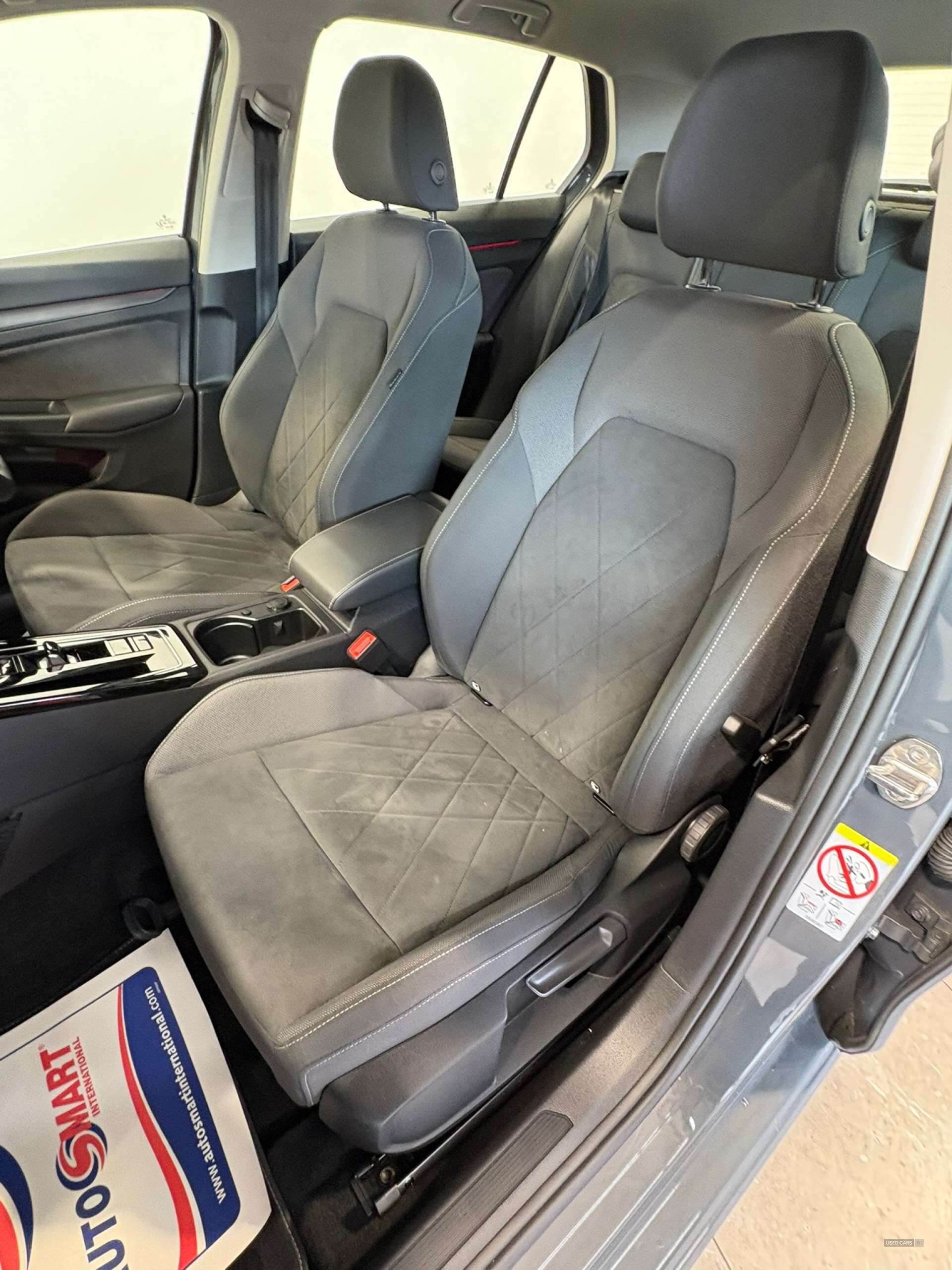 Apr 2023 Volkswagen Golf 1.4 TSI eHybrid Style 5dr DSG