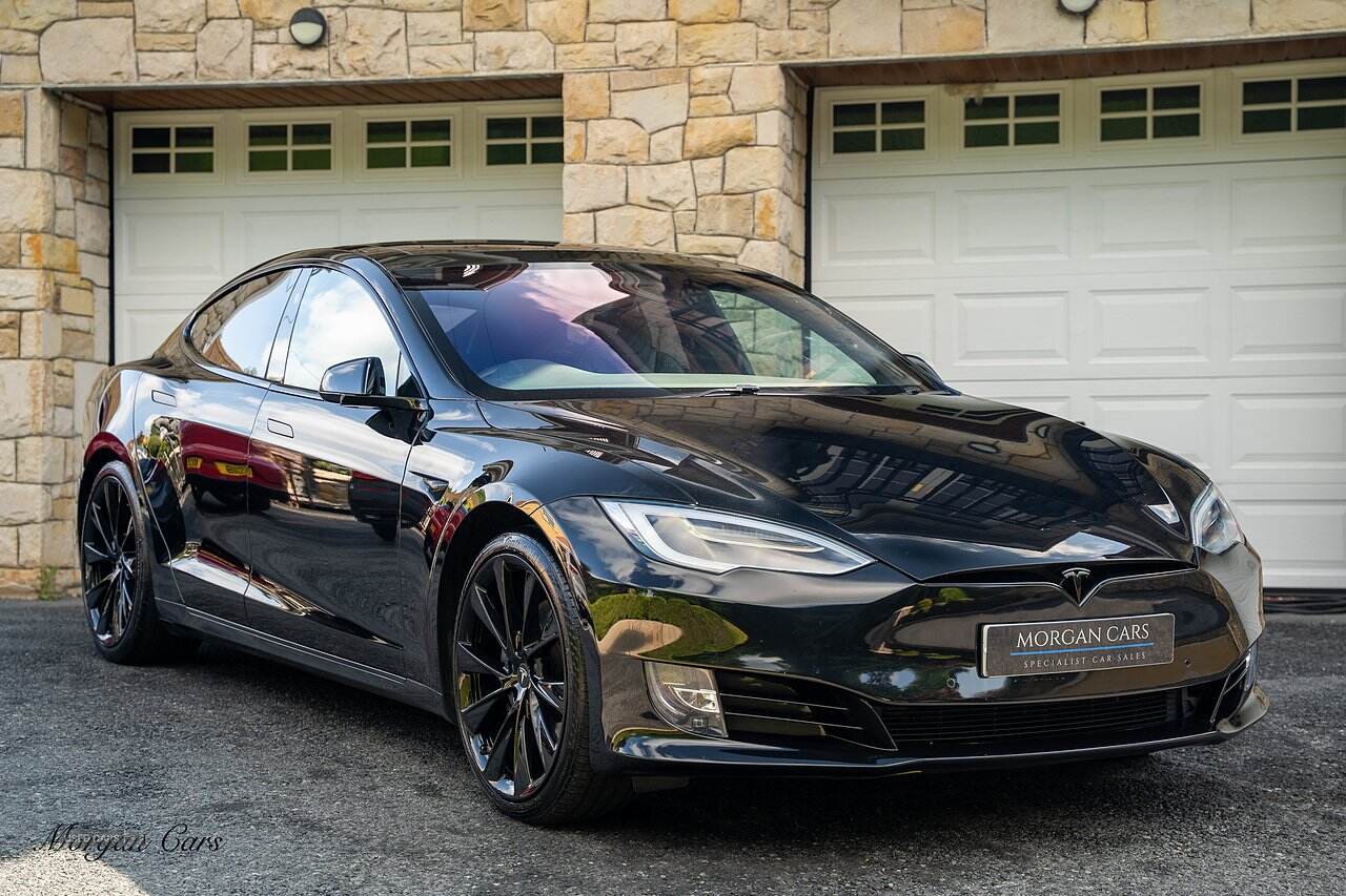 Jan 2018 TESLA Model S 307kW 90kWh Dual Motor 5dr Auto