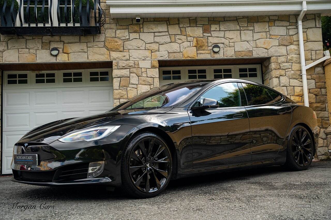 Jan 2018 TESLA Model S 307kW 90kWh Dual Motor 5dr Auto