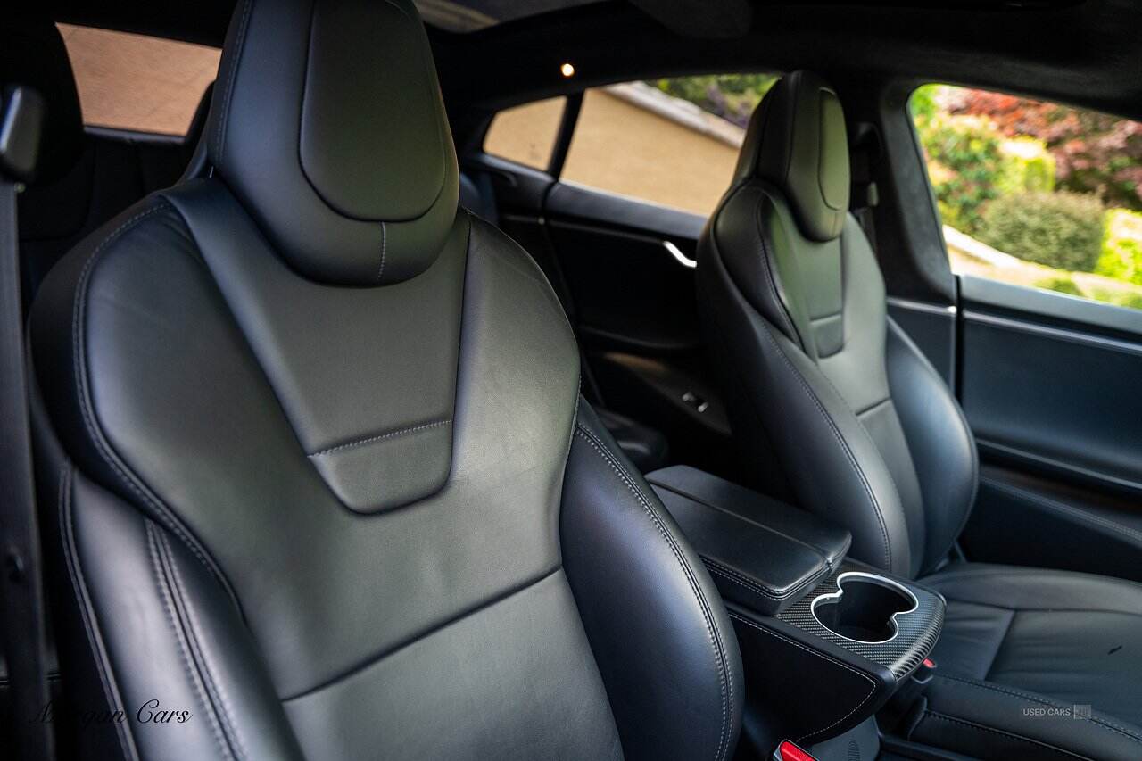 Jan 2018 TESLA Model S 307kW 90kWh Dual Motor 5dr Auto