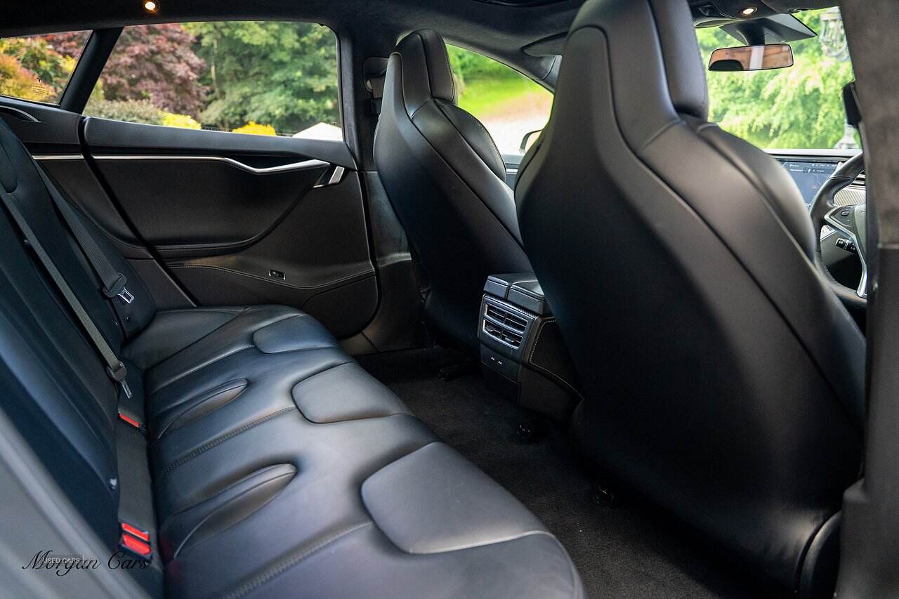 Jan 2018 TESLA Model S 307kW 90kWh Dual Motor 5dr Auto