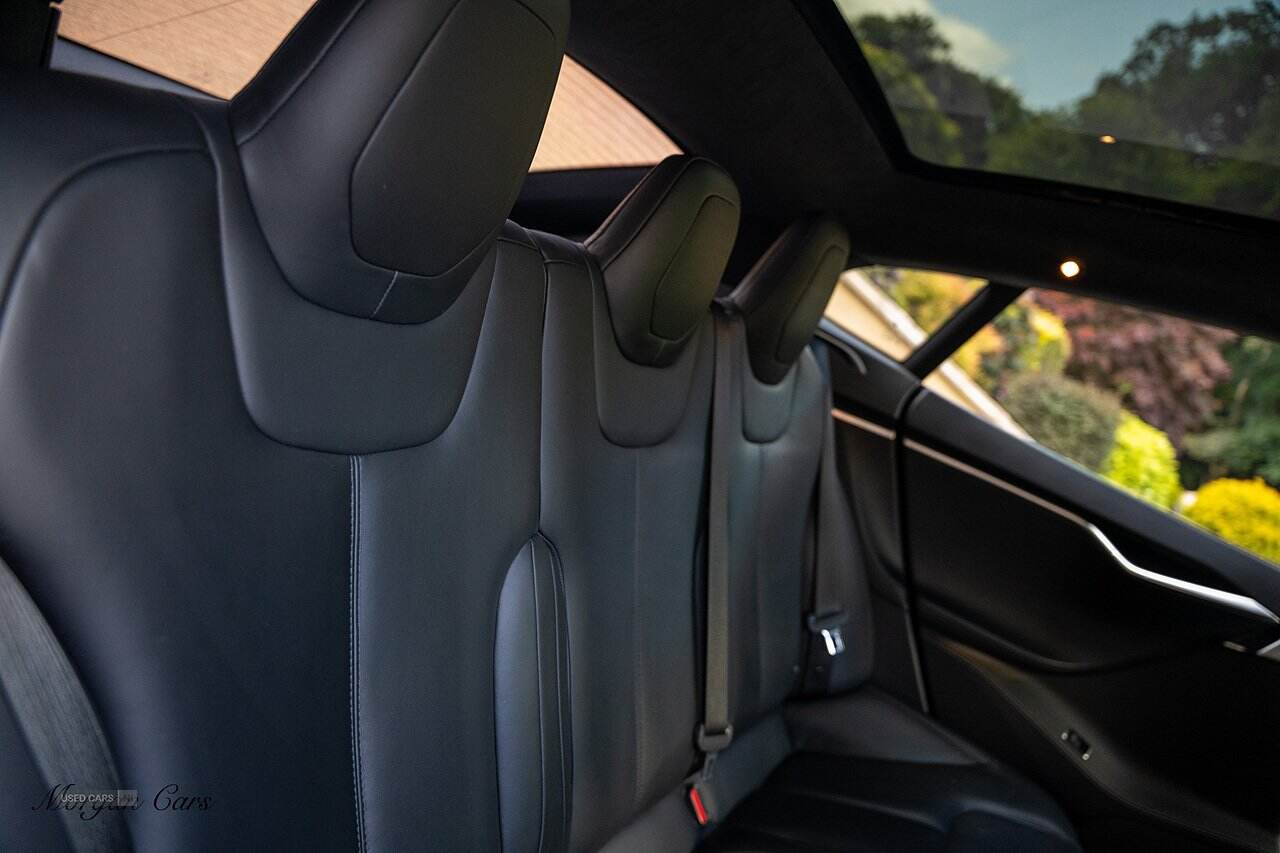Jan 2018 TESLA Model S 307kW 90kWh Dual Motor 5dr Auto