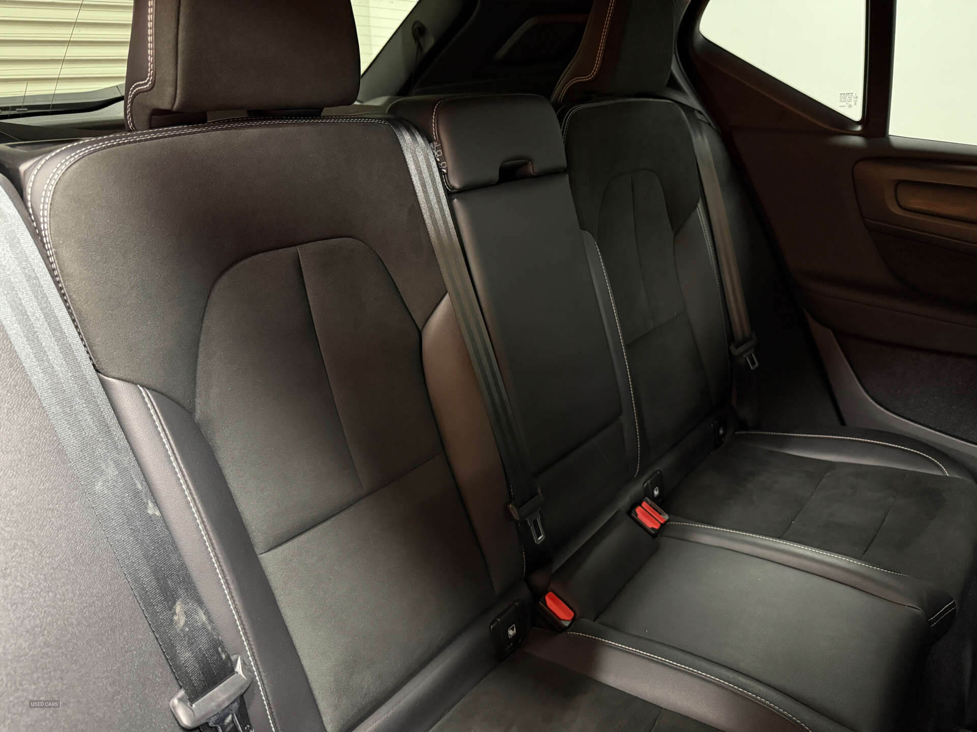 May 2021 Volvo XC40 1.5 T4 Recharge PHEV R DESIGN 5dr Auto