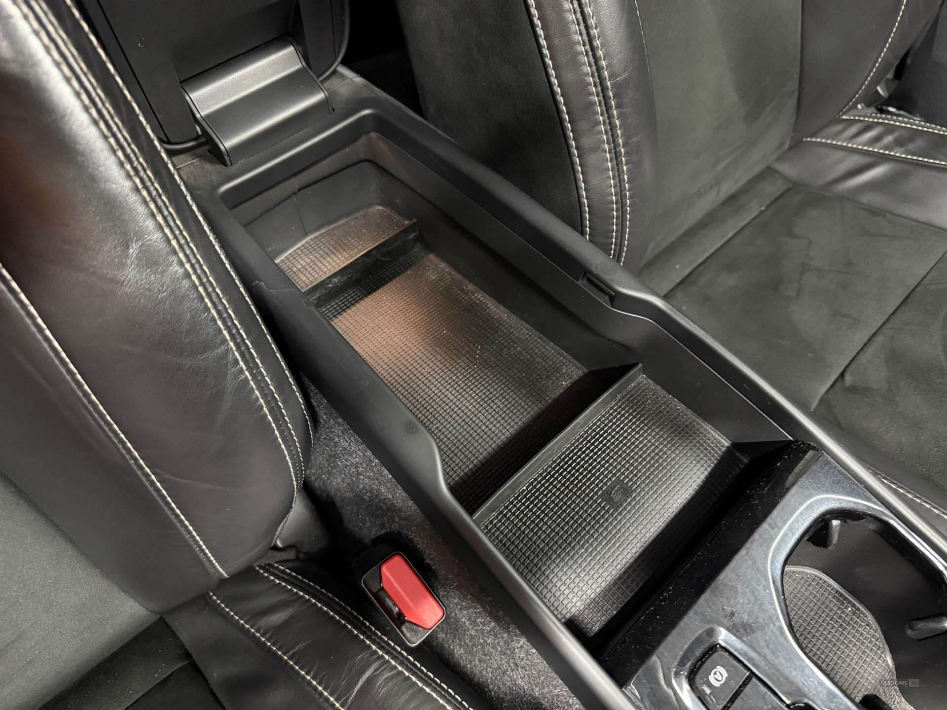 May 2021 Volvo XC40 1.5 T4 Recharge PHEV R DESIGN 5dr Auto