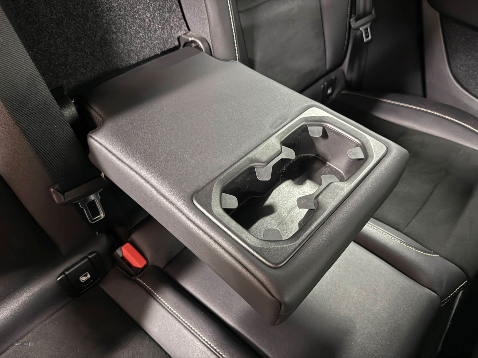 May 2021 Volvo XC40 1.5 T4 Recharge PHEV R DESIGN 5dr Auto