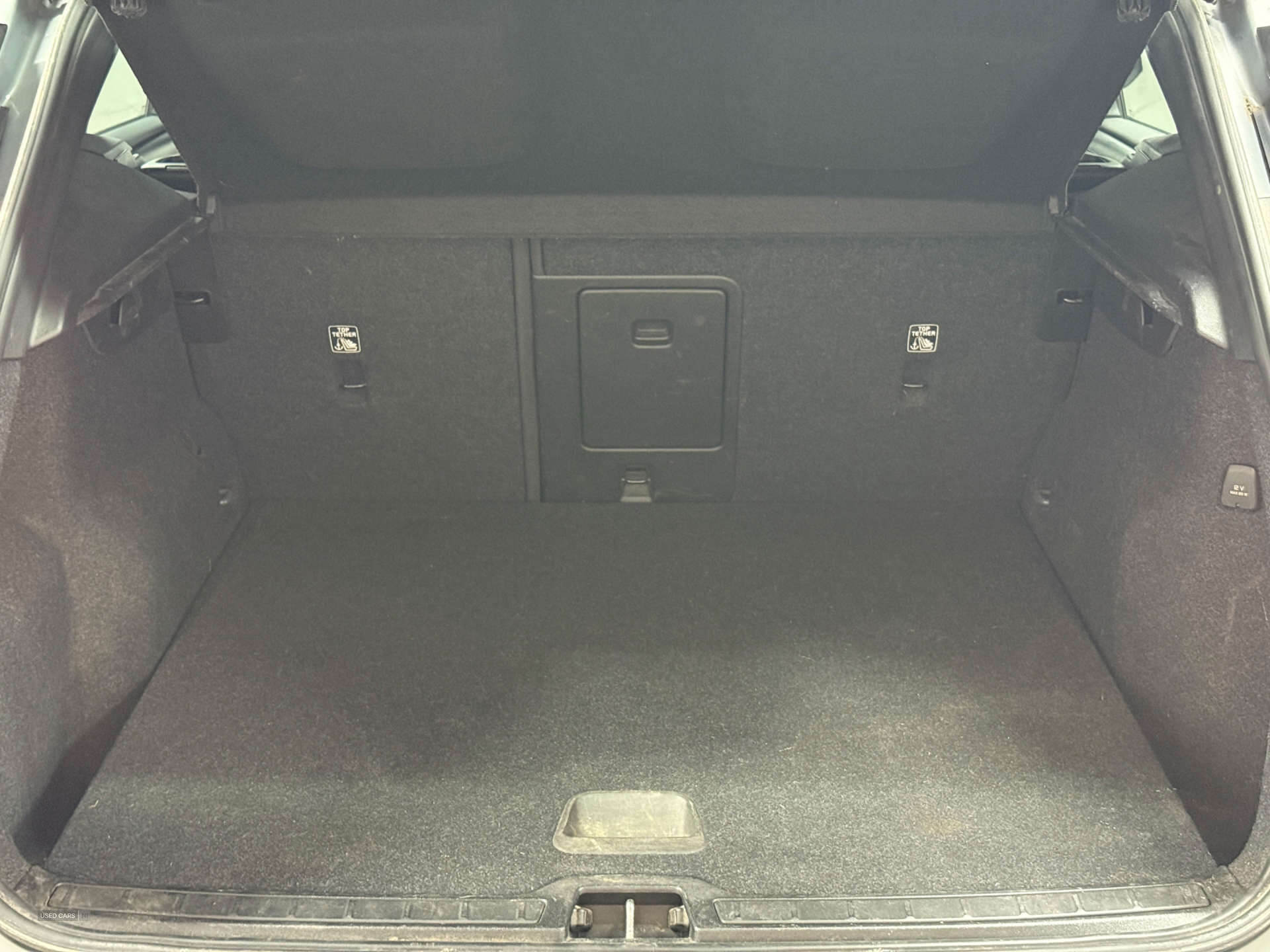 May 2021 Volvo XC40 1.5 T4 Recharge PHEV R DESIGN 5dr Auto