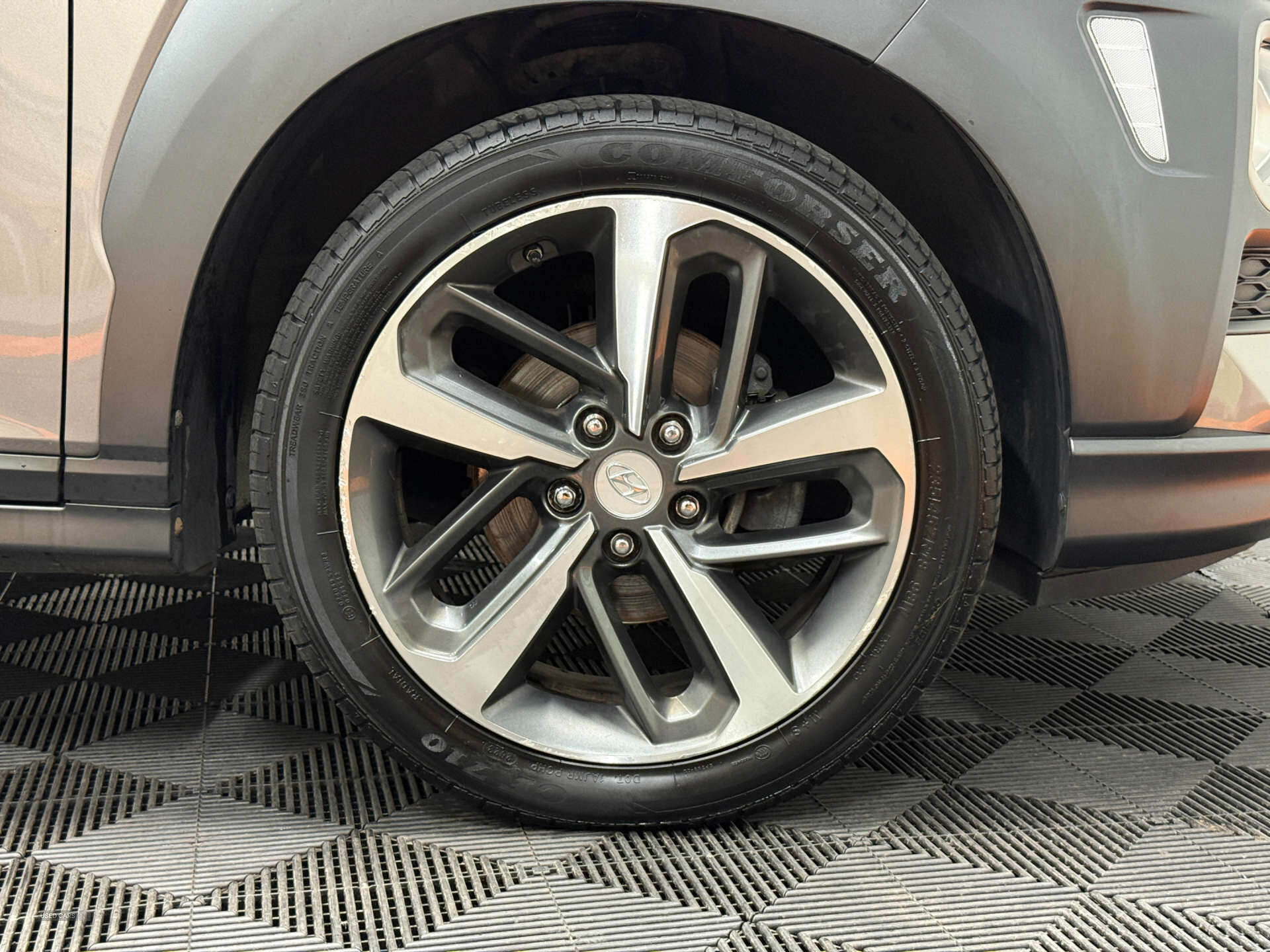 Feb 2018 Hyundai Kona 1.0T GDi Blue Drive Premium 5dr