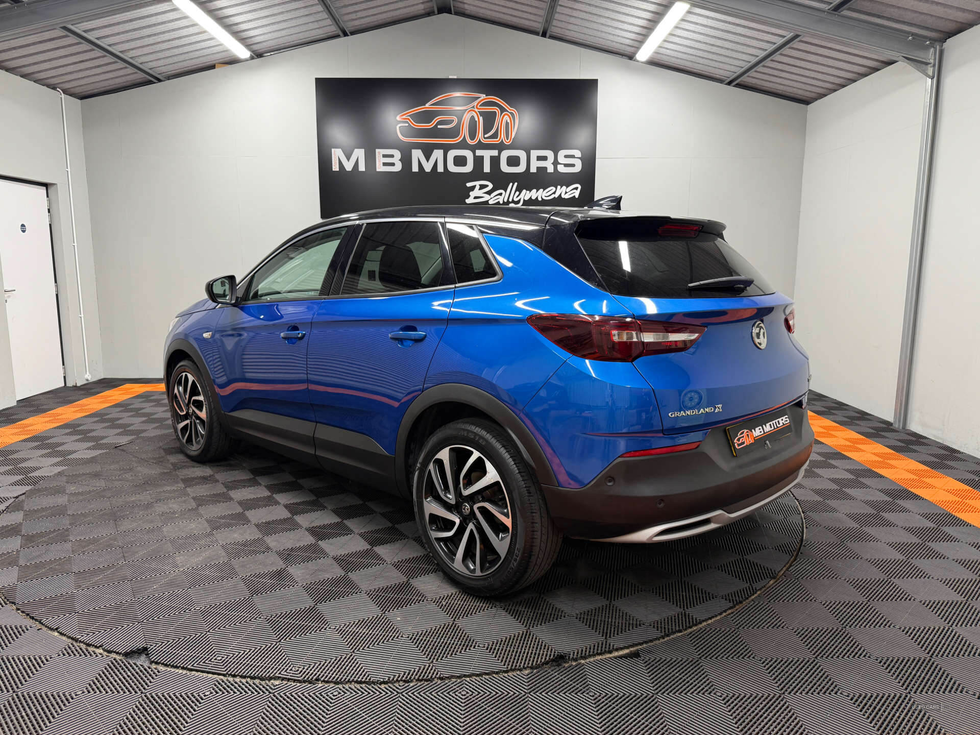 Sep 2018 Vauxhall Grandland X 1.5 Turbo D Elite Nav 5dr