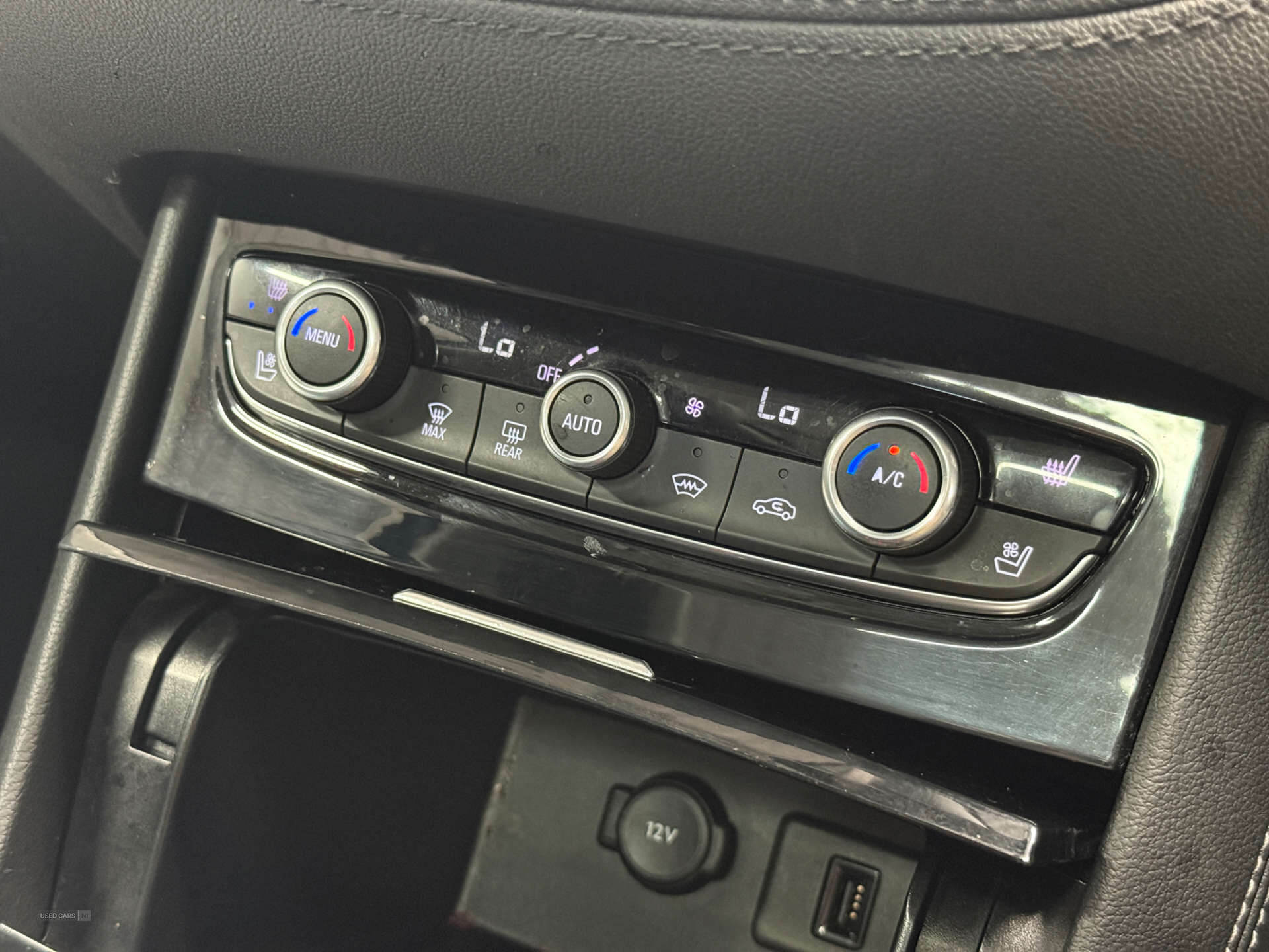 Sep 2018 Vauxhall Grandland X 1.5 Turbo D Elite Nav 5dr