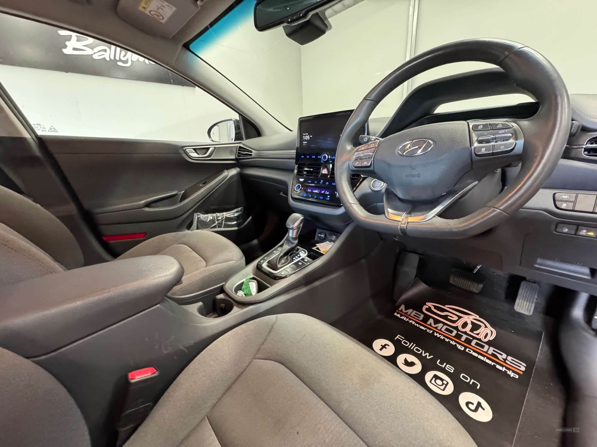 May 2022 Hyundai Ioniq 1.6 GDi Plug-in Hybrid Premium 5dr DCT