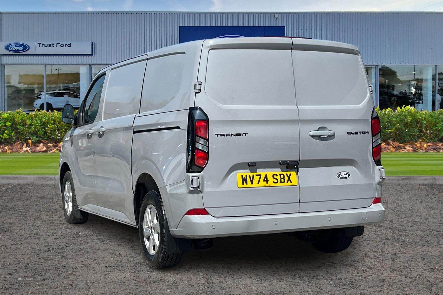 Sep 2024 Ford Transit Custom 2.0 EcoBlue 136ps H1 Van Limited Auto