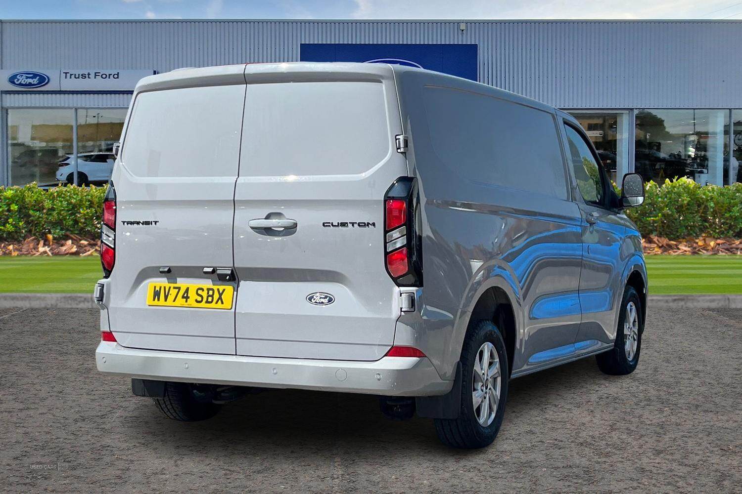 Sep 2024 Ford Transit Custom 2.0 EcoBlue 136ps H1 Van Limited Auto