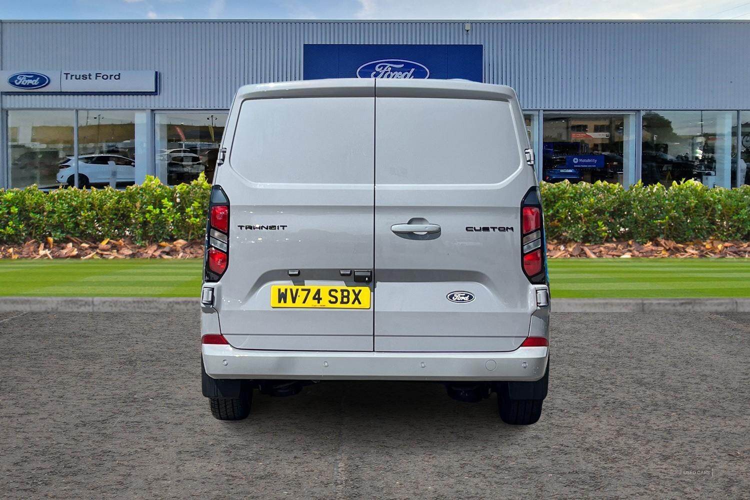 Sep 2024 Ford Transit Custom 2.0 EcoBlue 136ps H1 Van Limited Auto