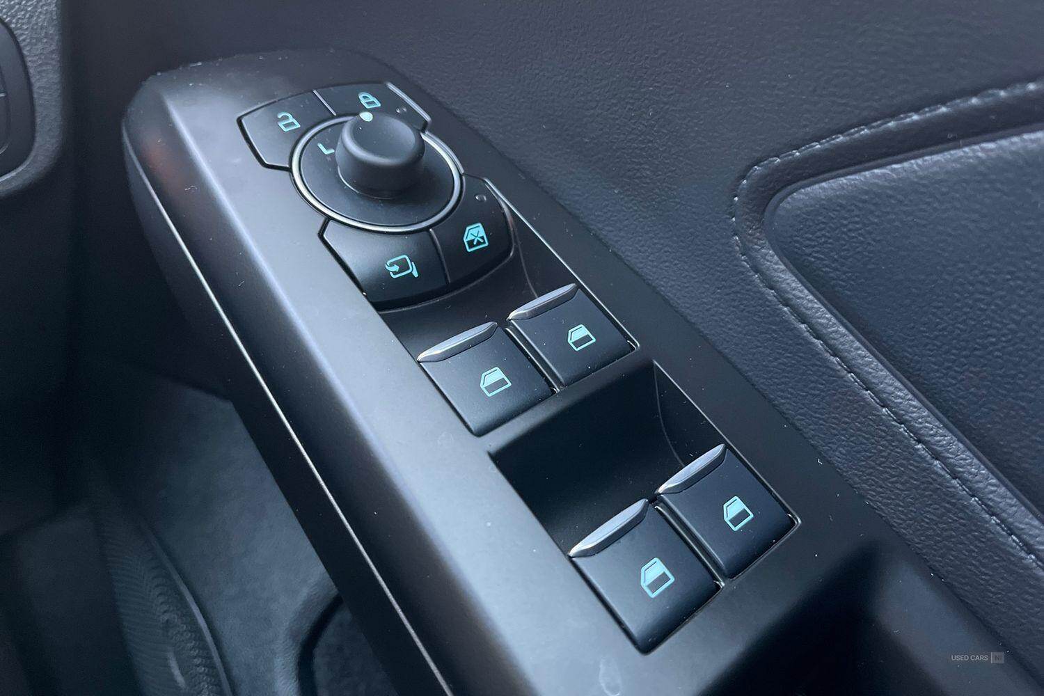 Aug 2024 Ford Focus 1.0 EcoBoost Hybrid mHEV ST-Line 5dr
