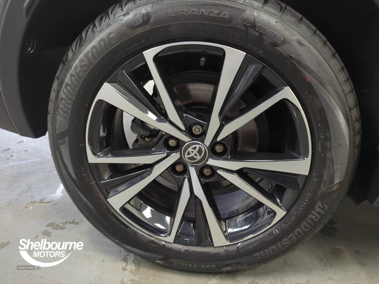 Jun 2024 Toyota C-HR 1.8 Hybrid Design 5dr CVT