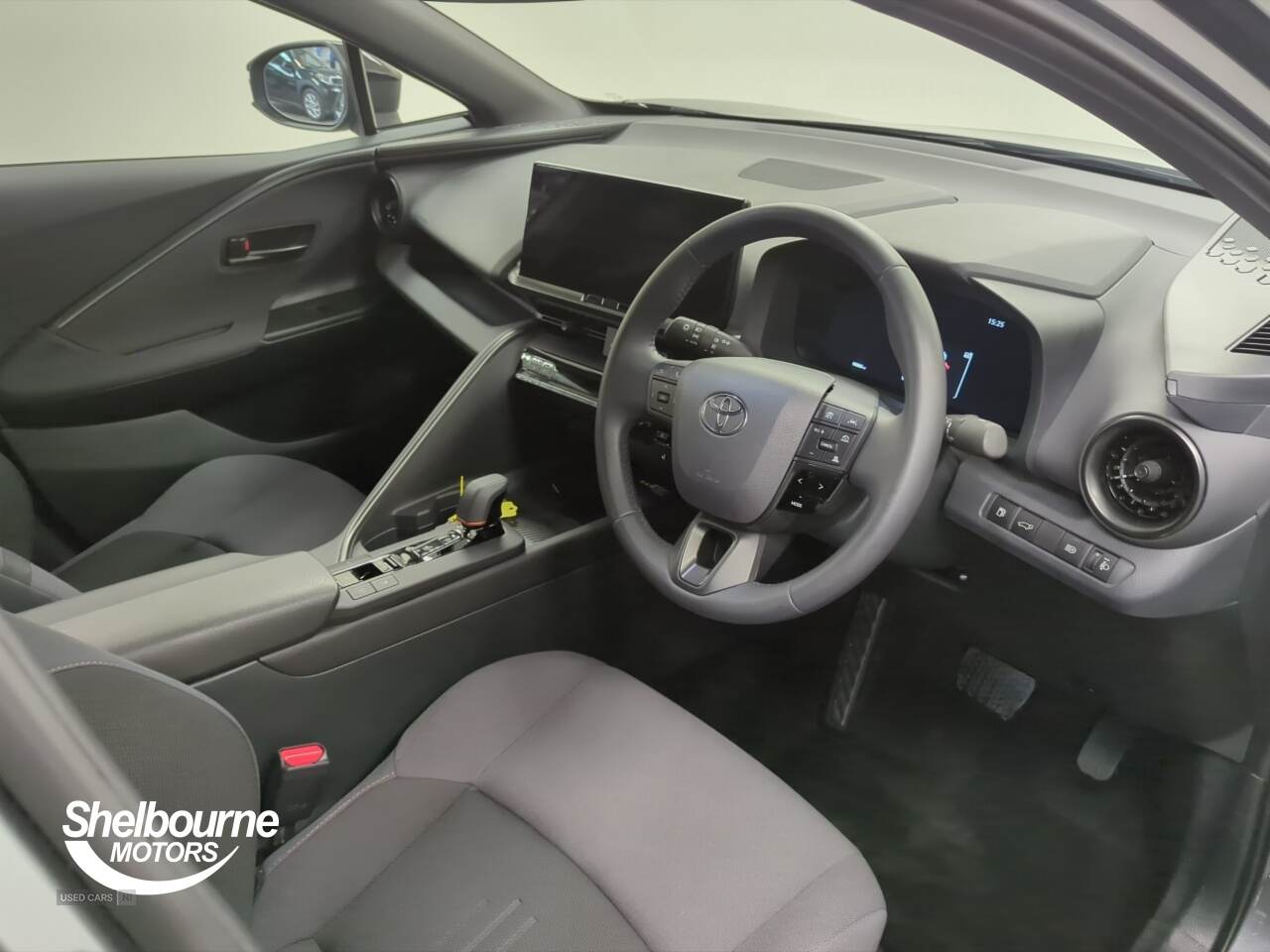 Jun 2024 Toyota C-HR 1.8 Hybrid Design 5dr CVT