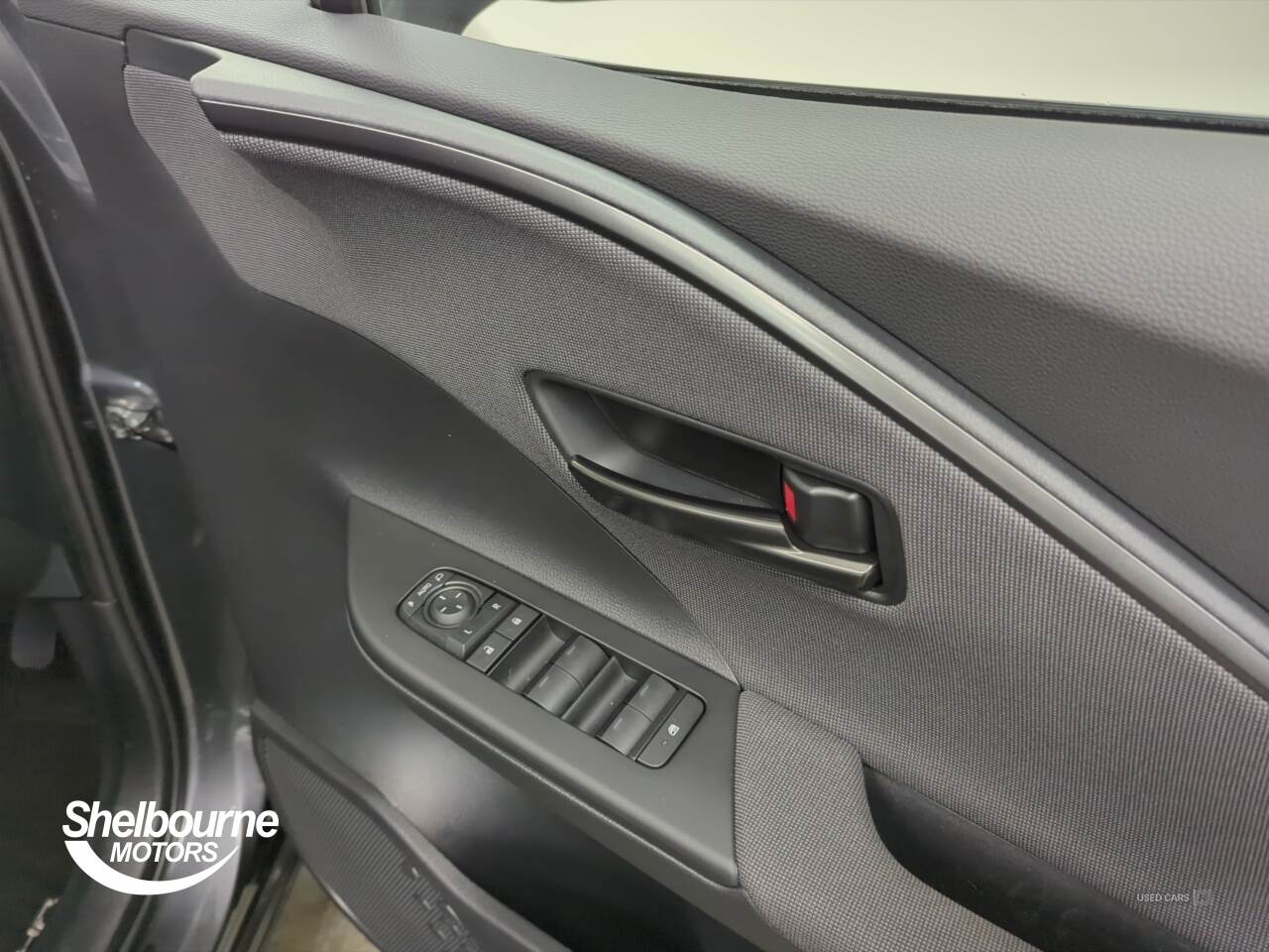 Jun 2024 Toyota C-HR 1.8 Hybrid Design 5dr CVT