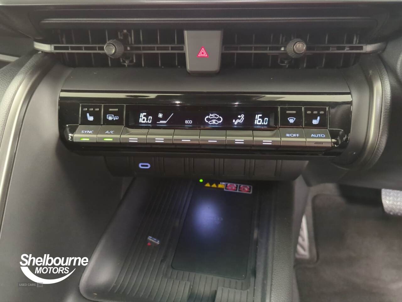 Jun 2024 Toyota C-HR 1.8 Hybrid Design 5dr CVT