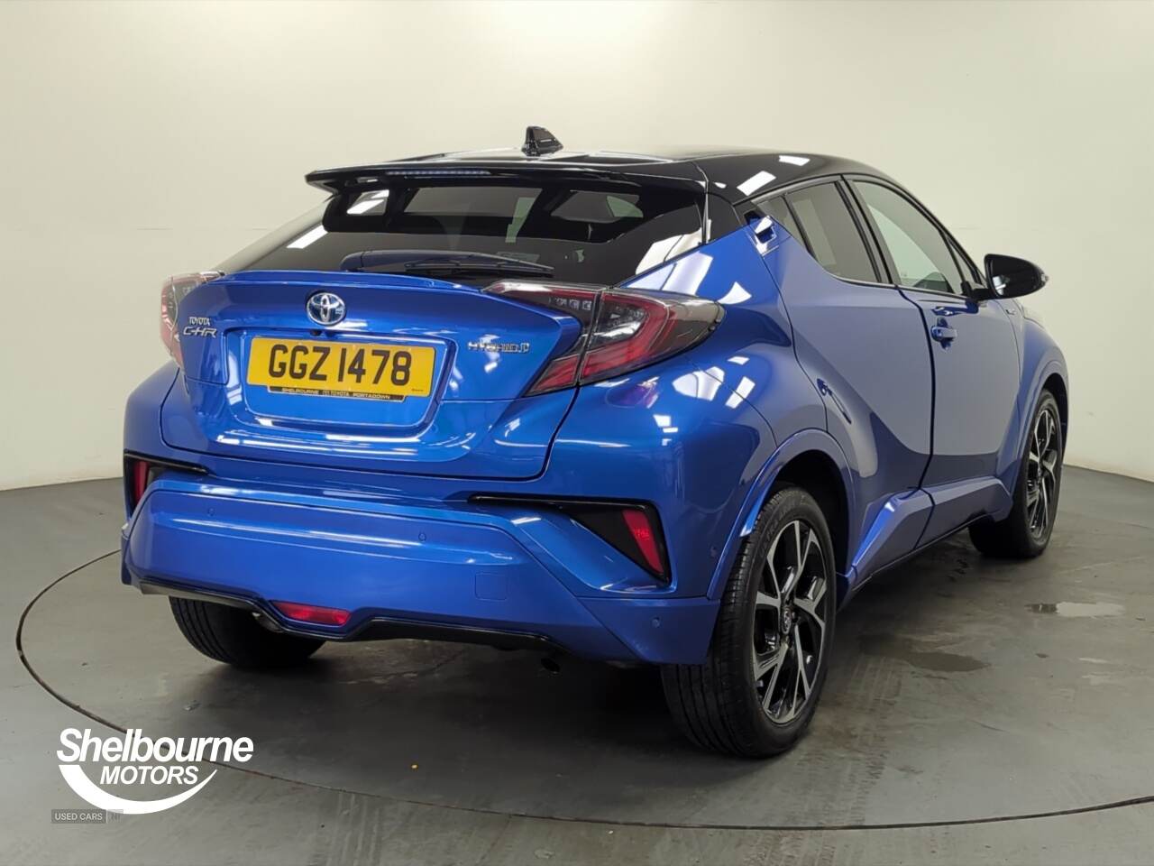 May 2017 Toyota C-HR 1.8 Hybrid Dynamic 5dr CVT