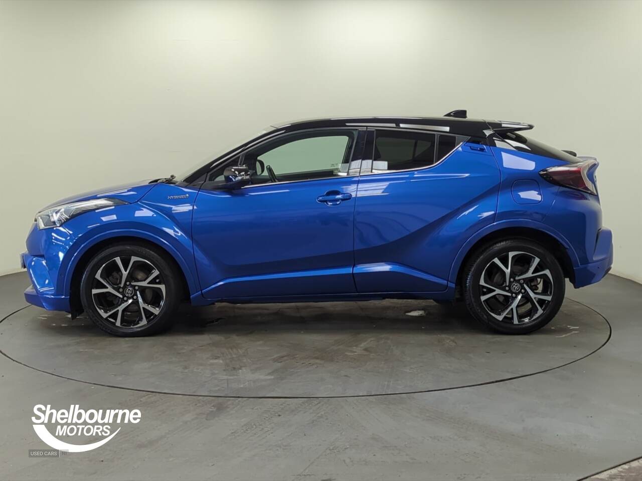 May 2017 Toyota C-HR 1.8 Hybrid Dynamic 5dr CVT