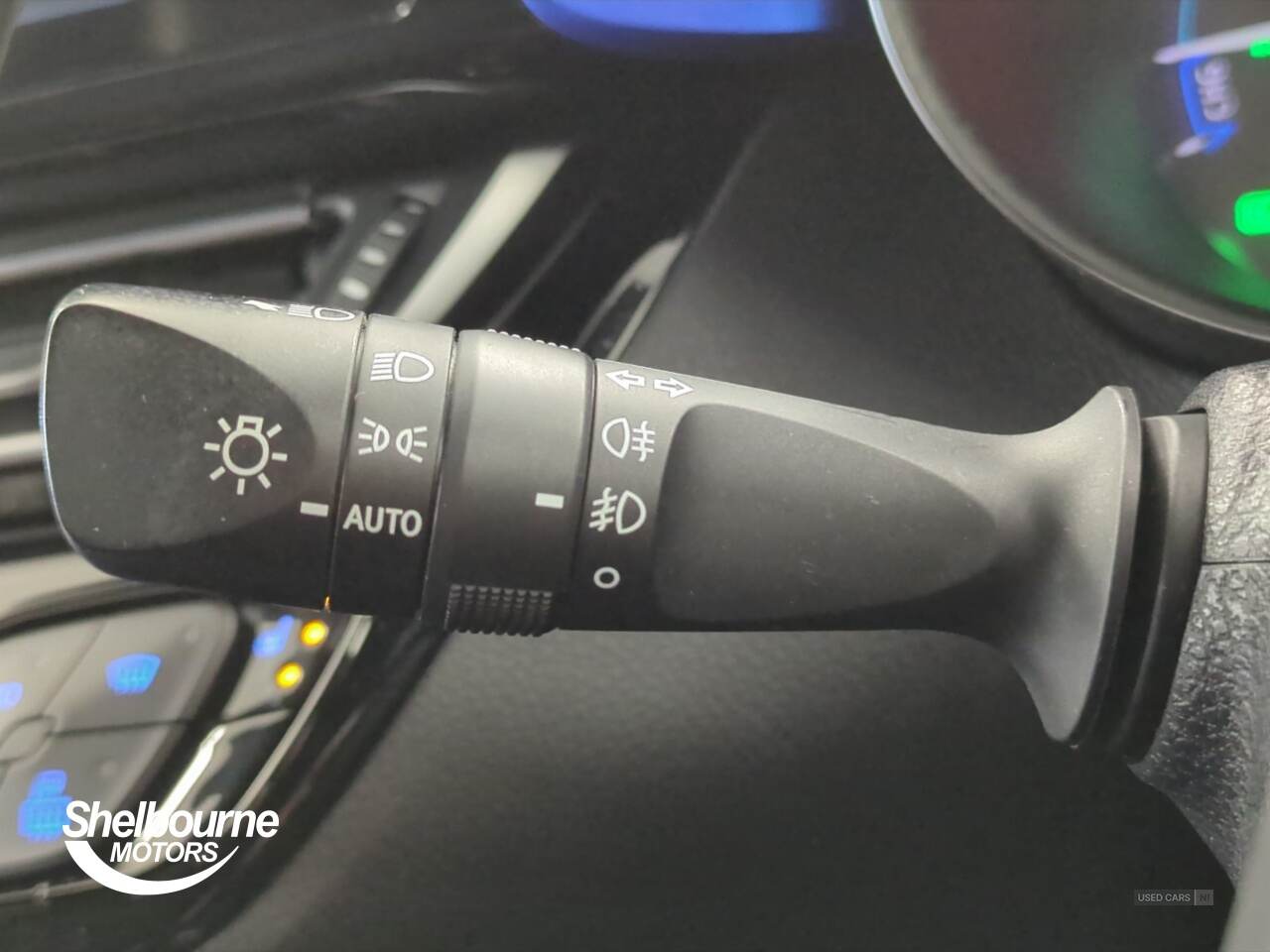 May 2017 Toyota C-HR 1.8 Hybrid Dynamic 5dr CVT