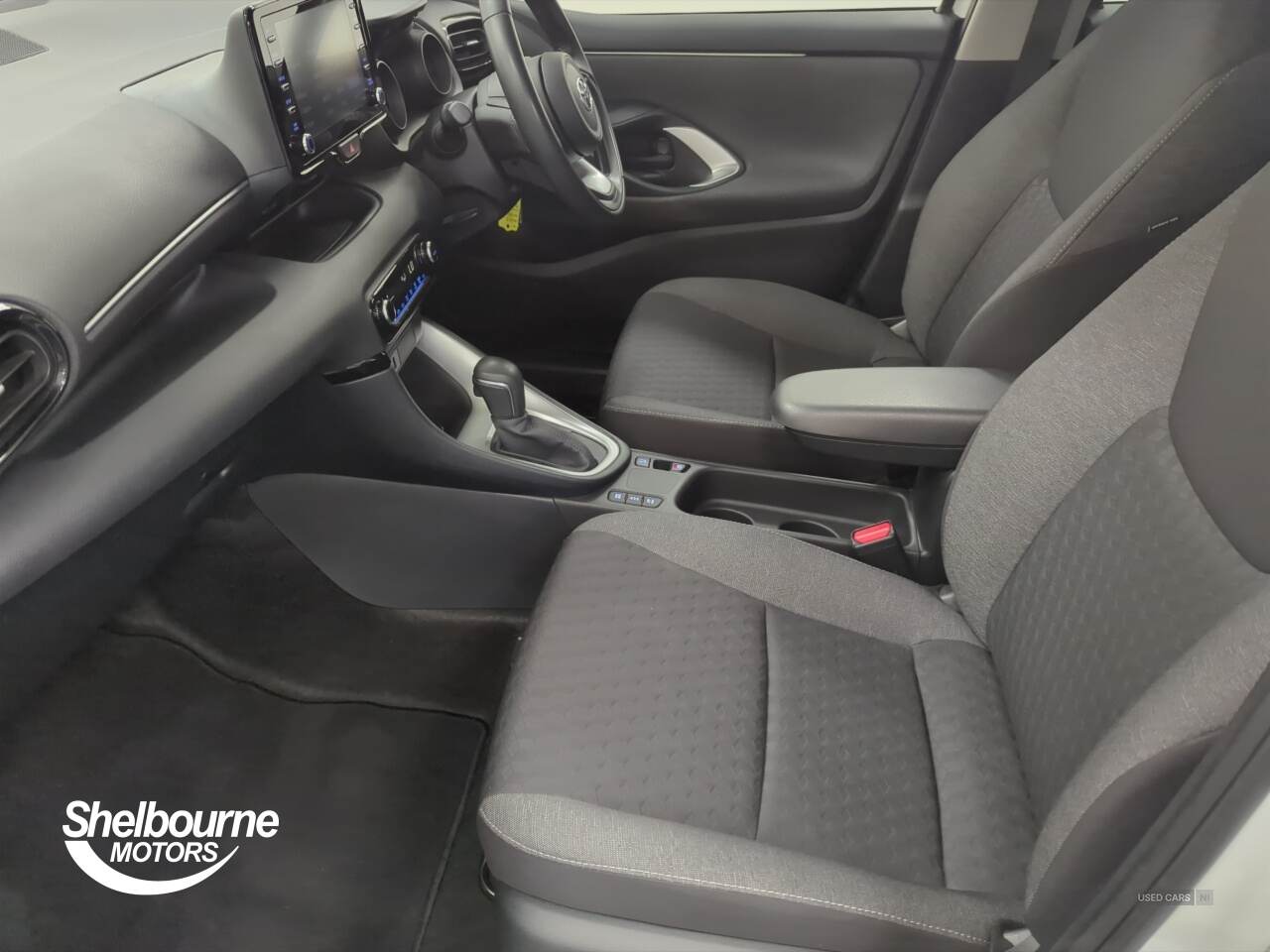Oct 2020 Toyota Yaris 1.5 Hybrid Design 5dr CVT
