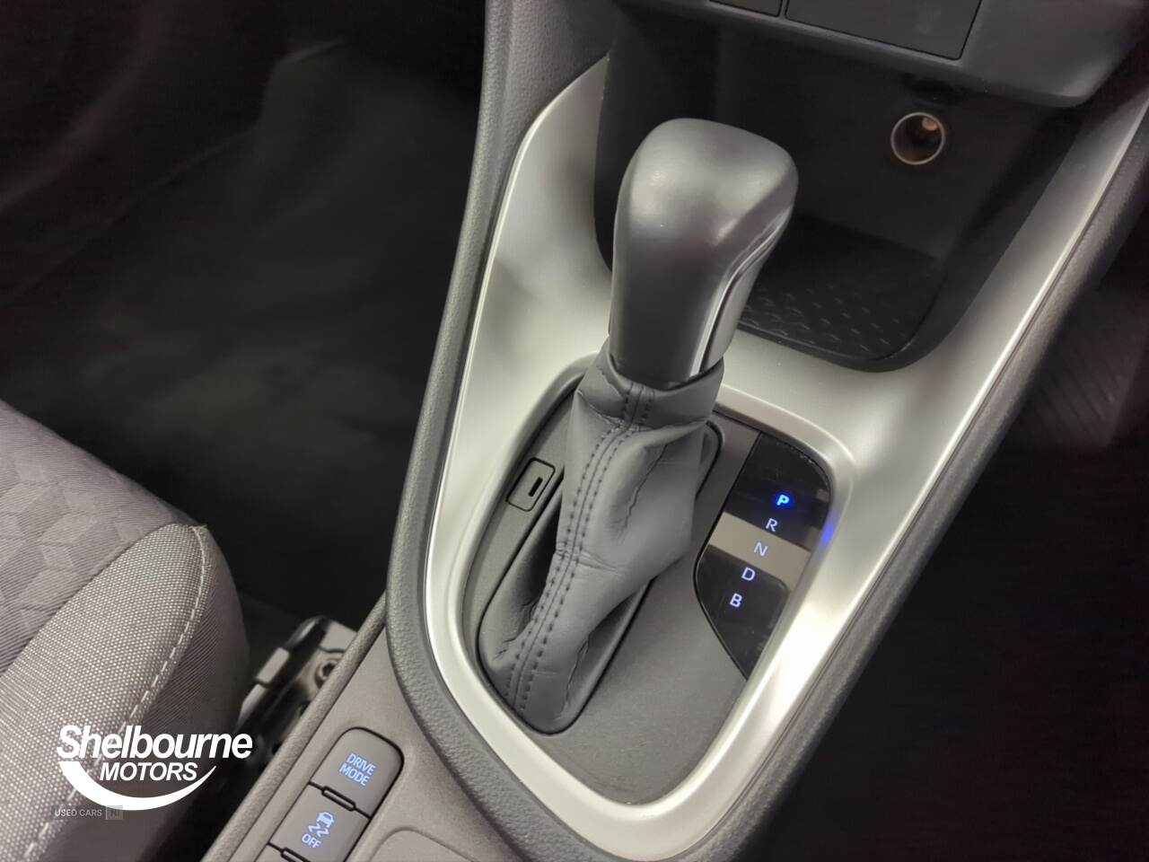 Oct 2020 Toyota Yaris 1.5 Hybrid Design 5dr CVT