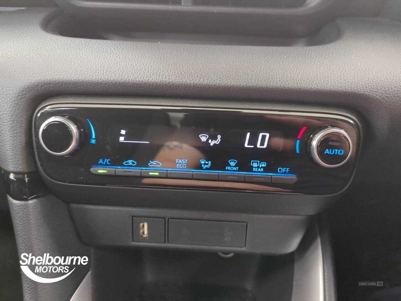 Oct 2020 Toyota Yaris 1.5 Hybrid Design 5dr CVT