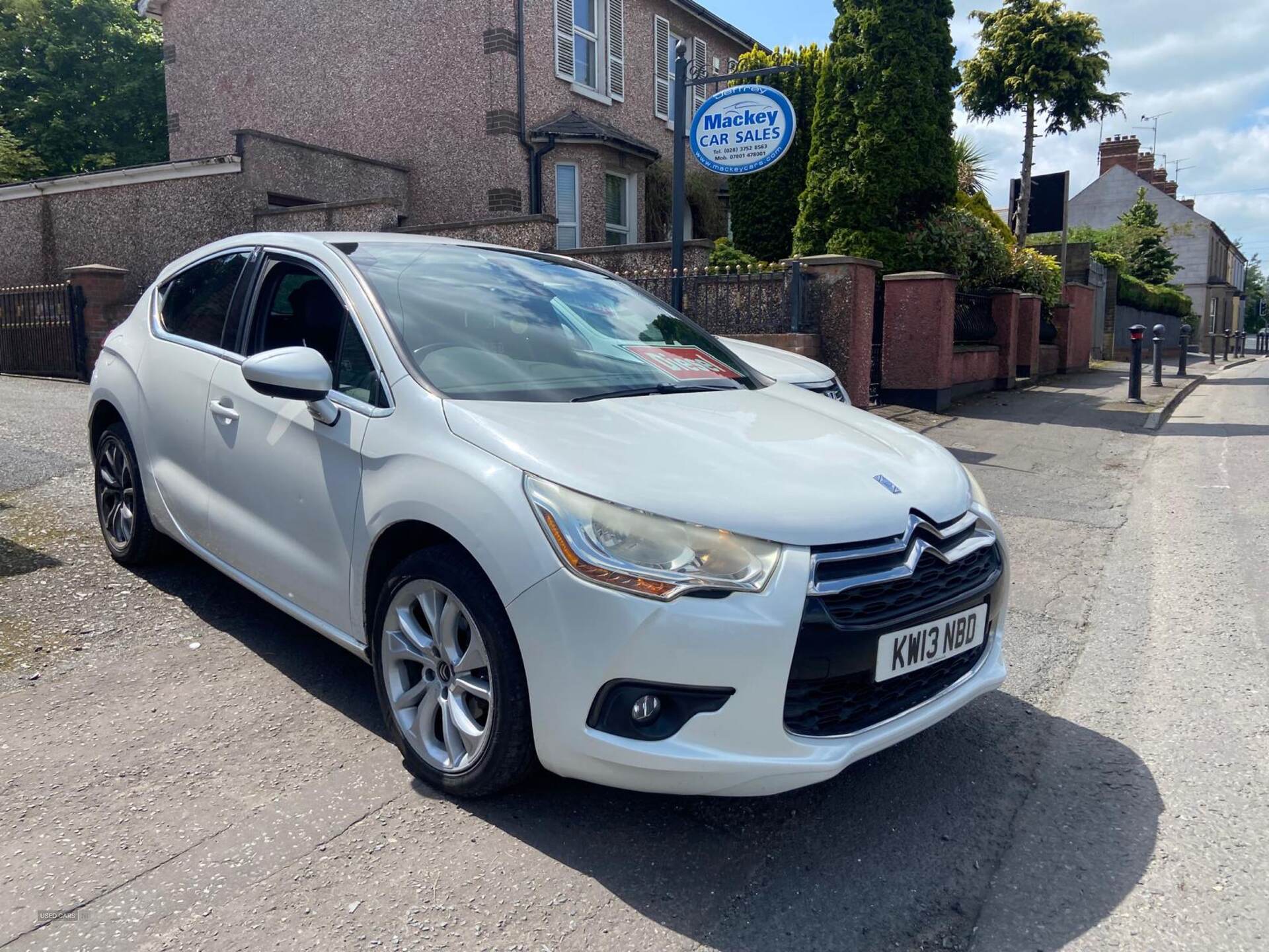 Jun 2013 Citroen DS4 1.6 HDi 115 DStyle 5dr