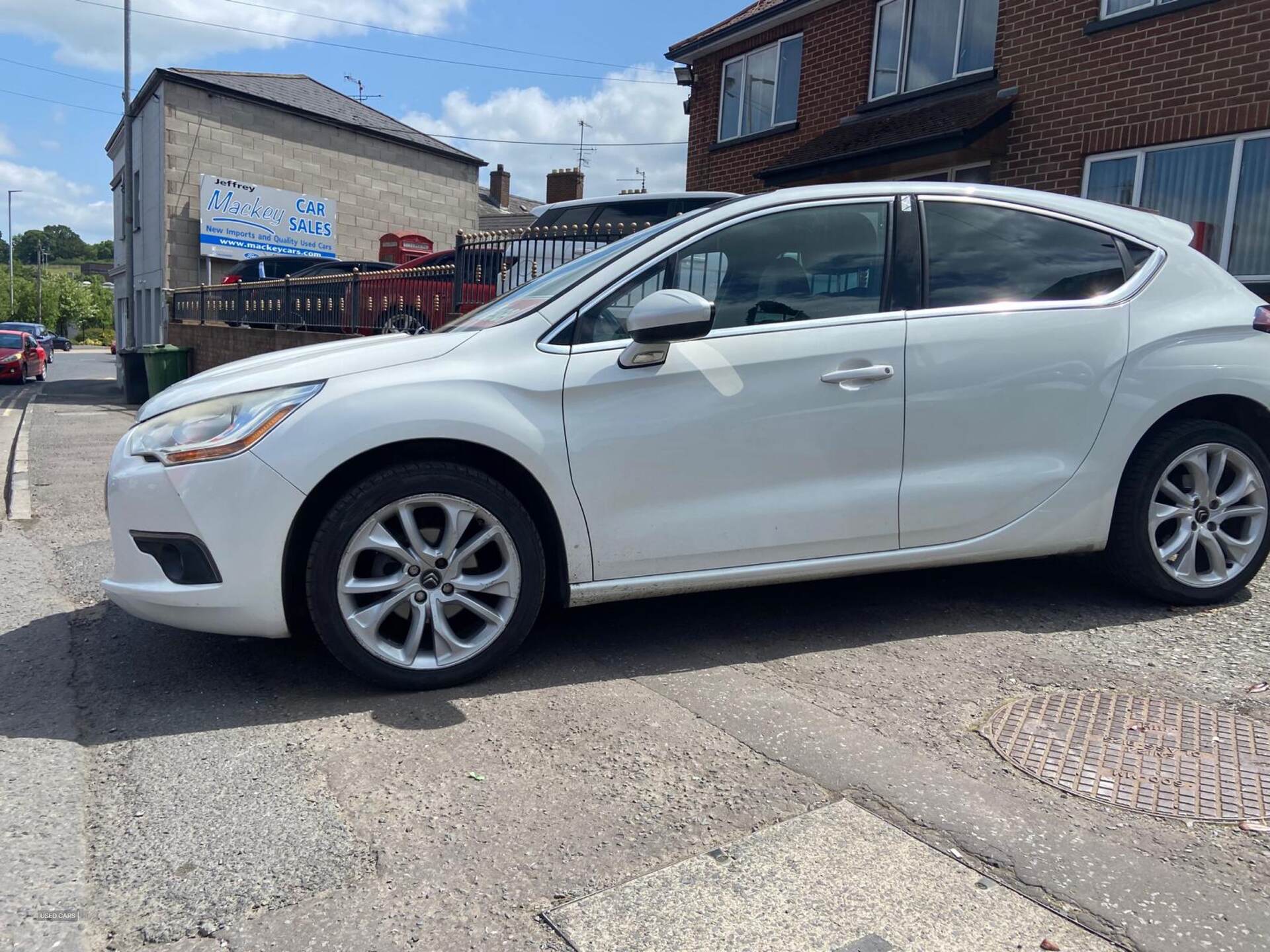 Jun 2013 Citroen DS4 1.6 HDi 115 DStyle 5dr