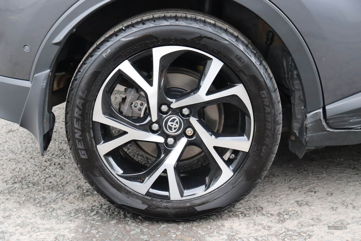 Jan 2019 Toyota C-HR 1.8 Hybrid Design 5dr CVT