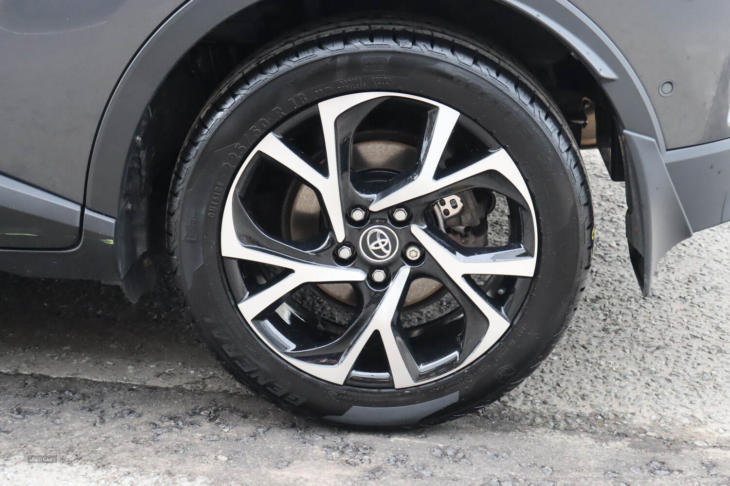 Jan 2019 Toyota C-HR 1.8 Hybrid Design 5dr CVT