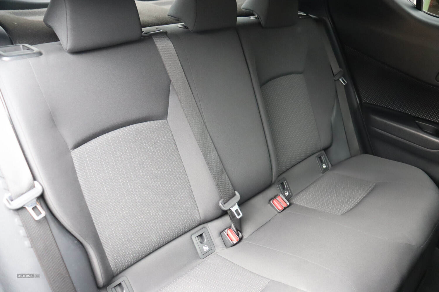 Jan 2019 Toyota C-HR 1.8 Hybrid Design 5dr CVT