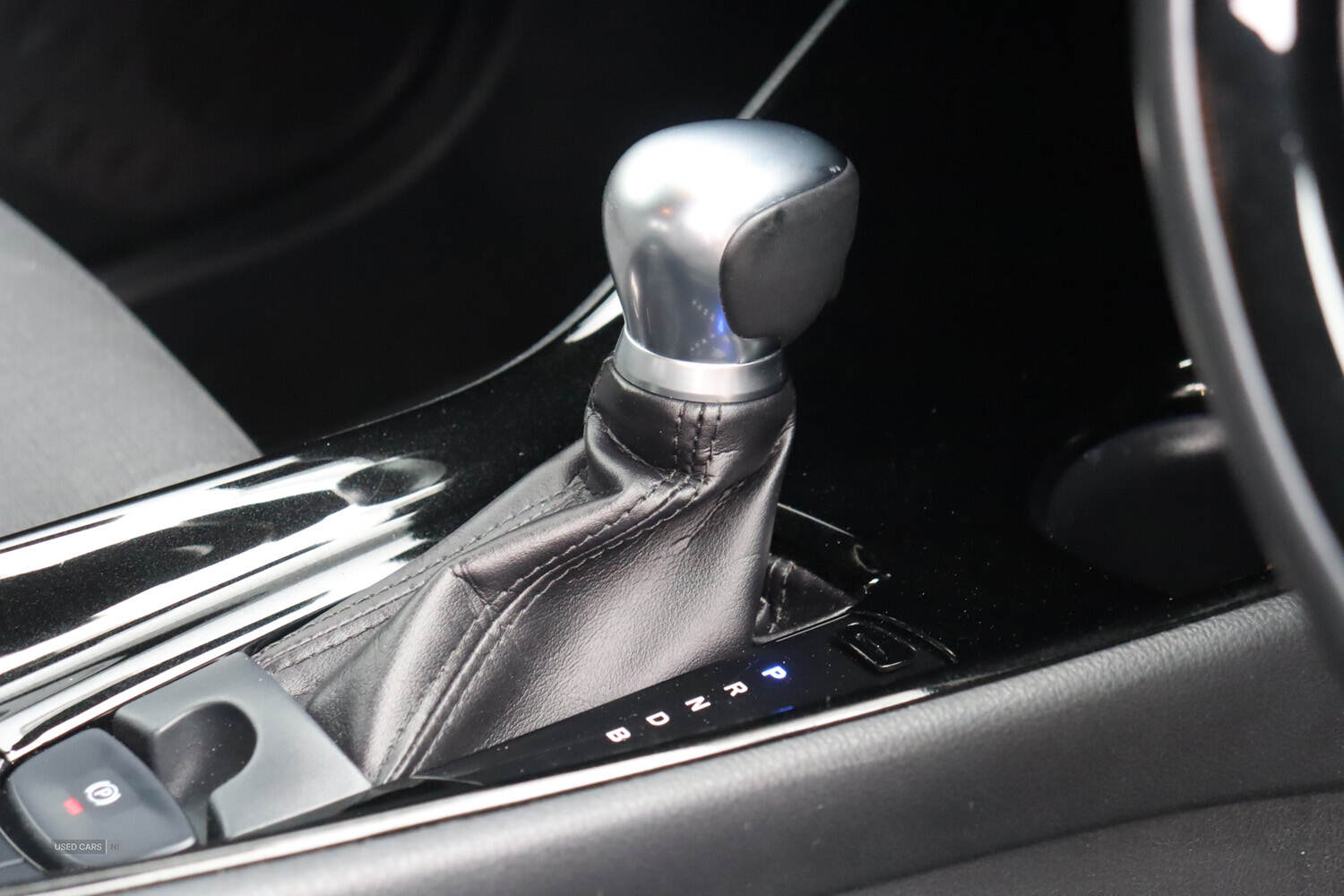 Jan 2019 Toyota C-HR 1.8 Hybrid Design 5dr CVT