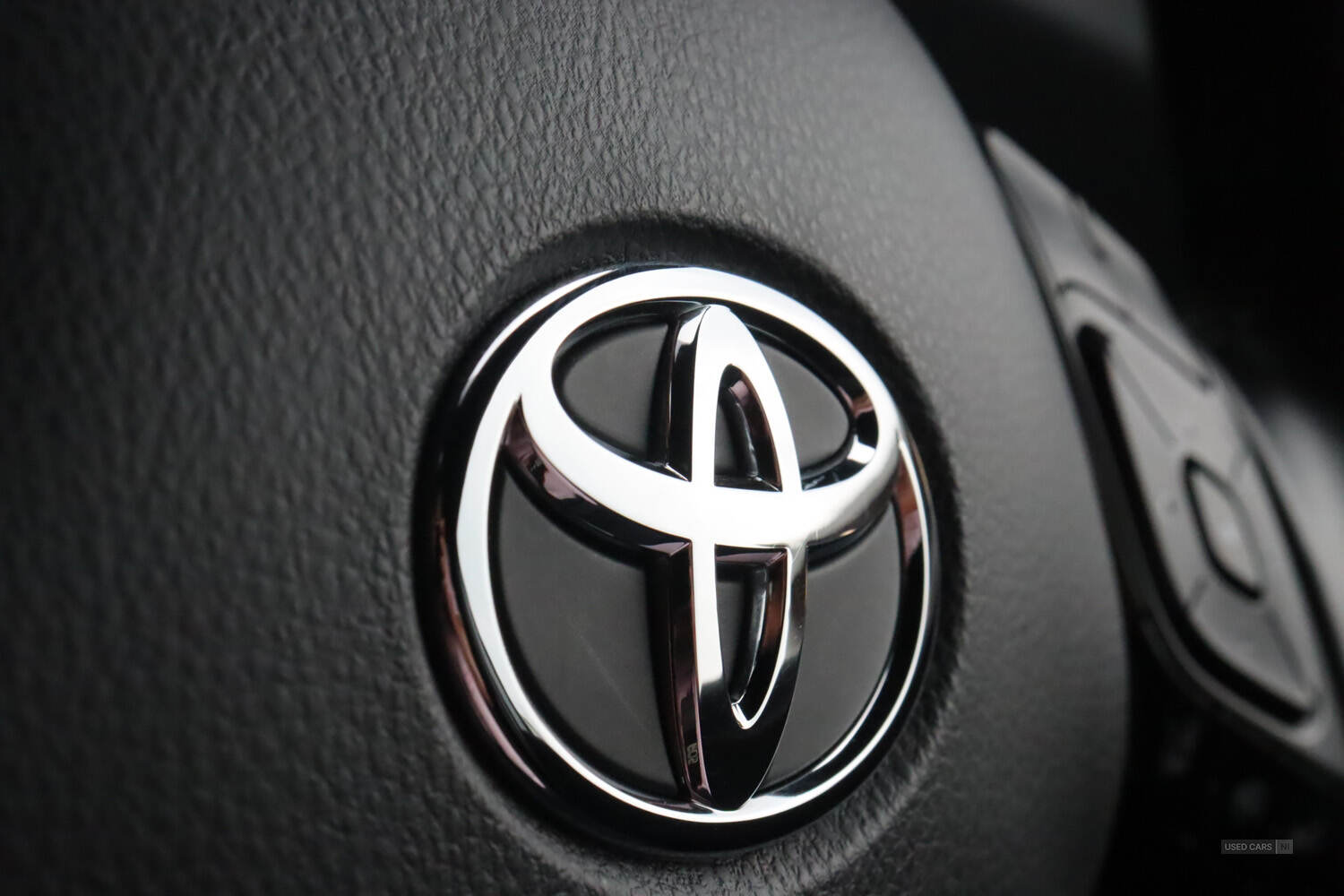 Jan 2019 Toyota C-HR 1.8 Hybrid Design 5dr CVT