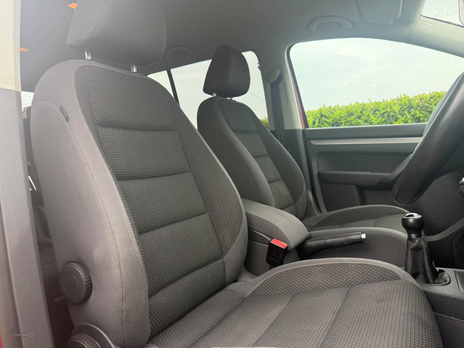 Feb 2012 Volkswagen Touran 1.6 TDI 105 SE 5dr