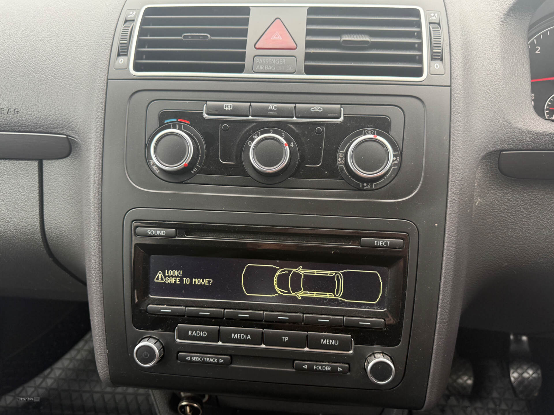Feb 2012 Volkswagen Touran 1.6 TDI 105 SE 5dr