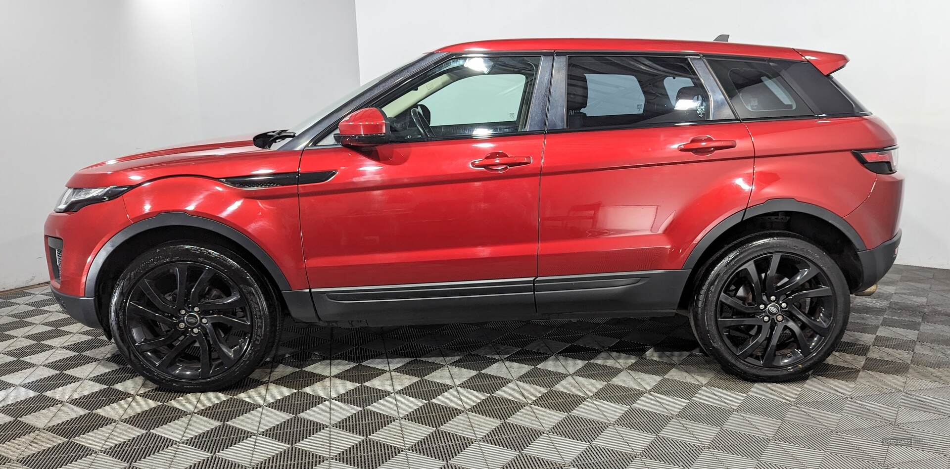 Dec 2015 Land Rover Range Rover Evoque 2.0 eD4 SE 5dr 2WD