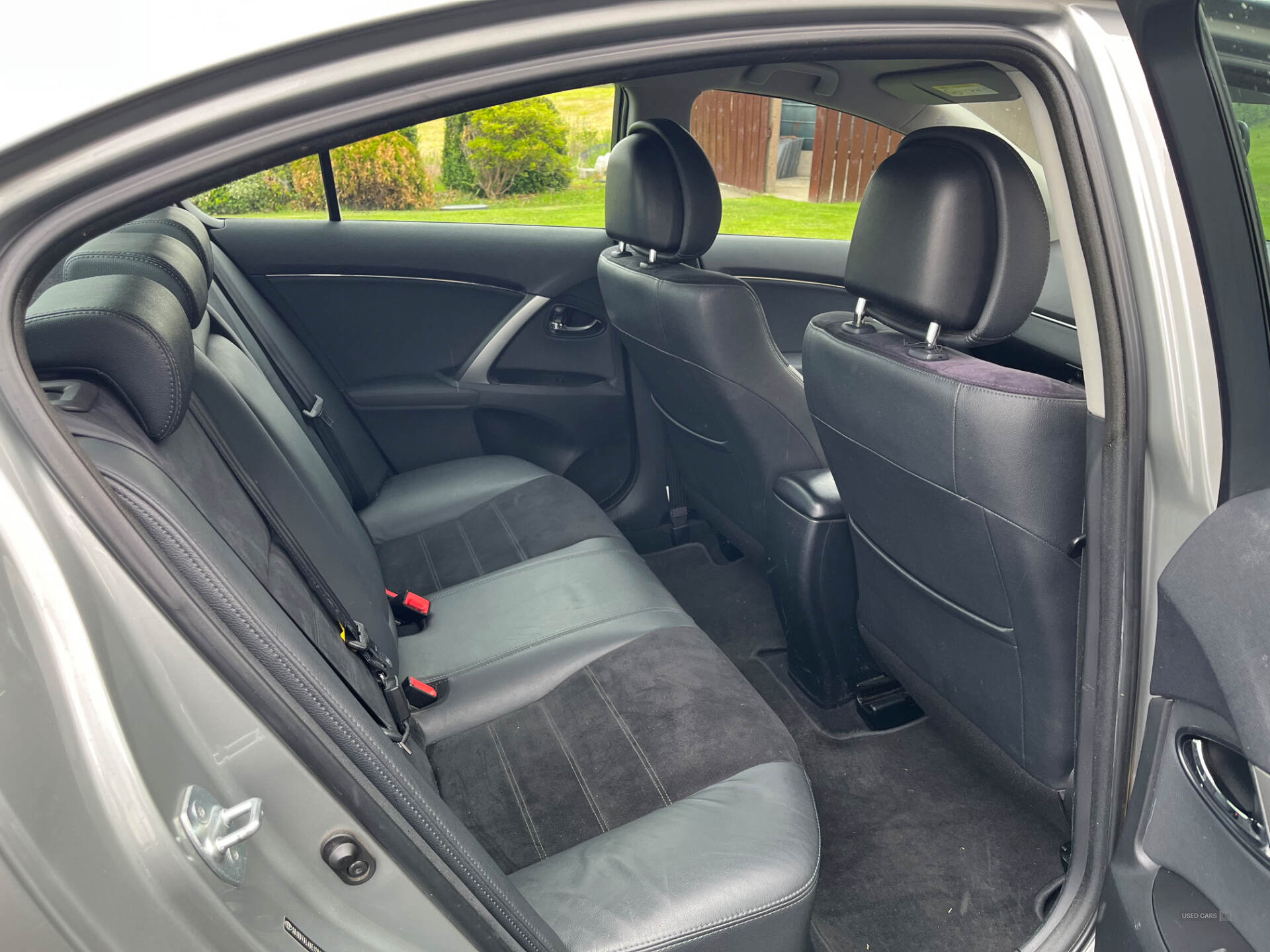 Jun 2014 Toyota Avensis 2.0 D-4D Icon Business Edition 4dr