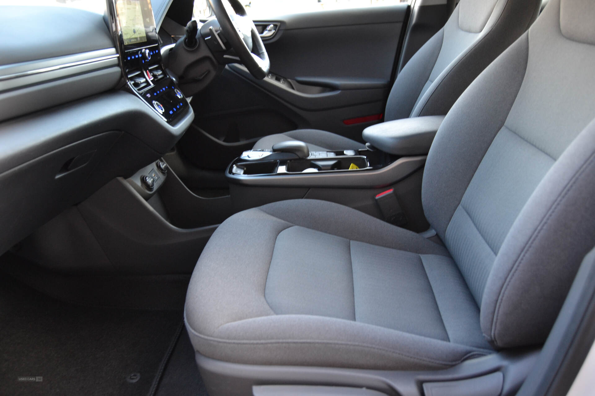 Mar 2022 Hyundai Ioniq 100kW Premium 38kWh 5dr Auto