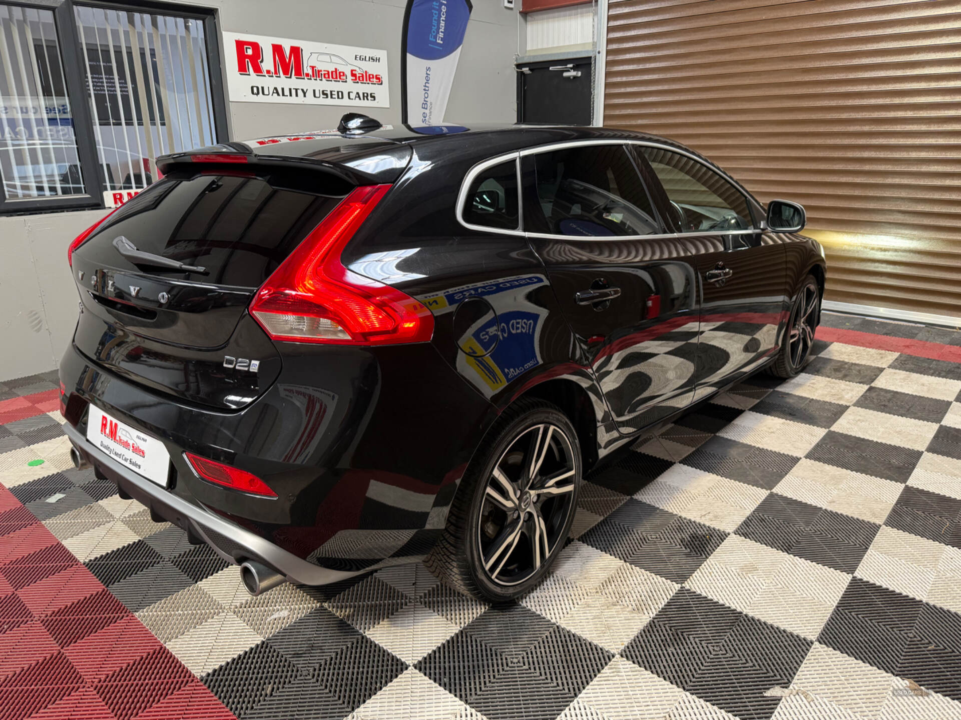 Volvo V40 DIESEL HATCHBACK in Tyrone