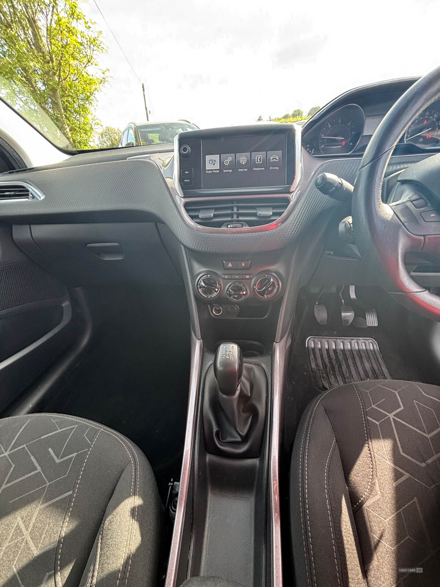 Apr 2015 Peugeot 2008 1.4 HDi Active 5dr