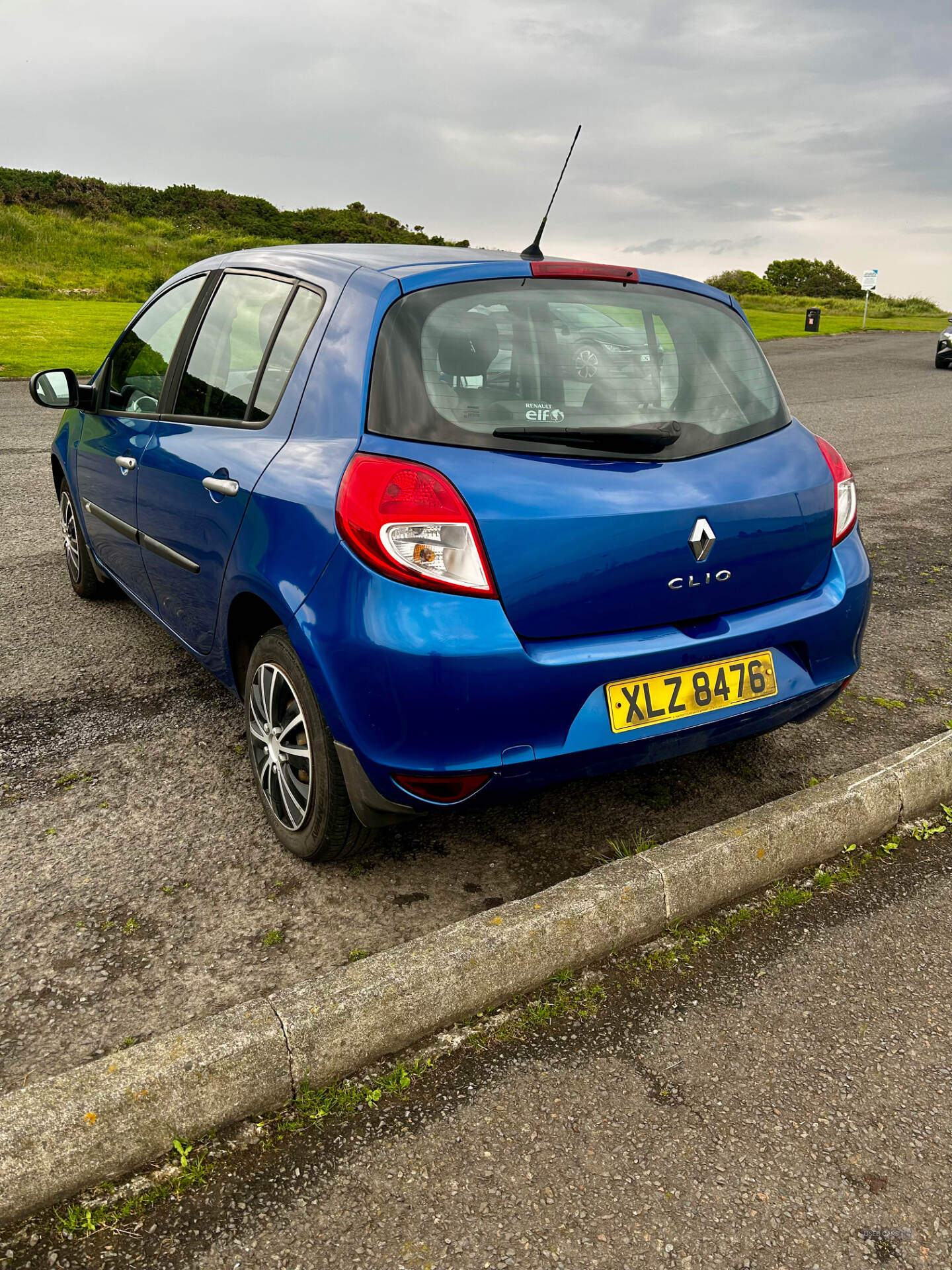 Aug 2009 Renault Clio 1.2 16V Expression 5dr