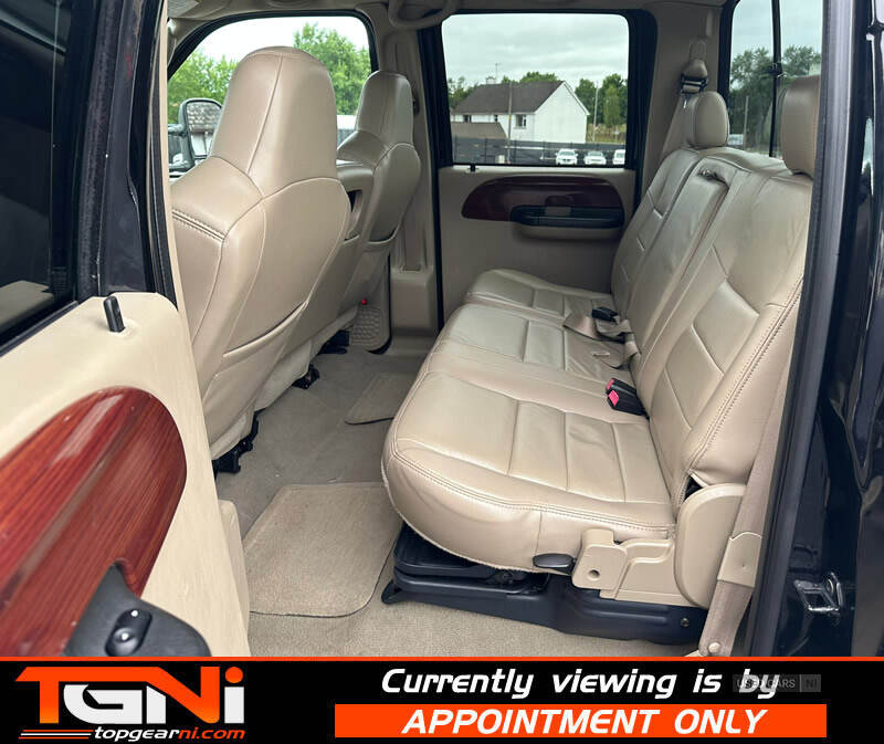 Feb 2005 Ford F-350 Super Dry Lariat Dually