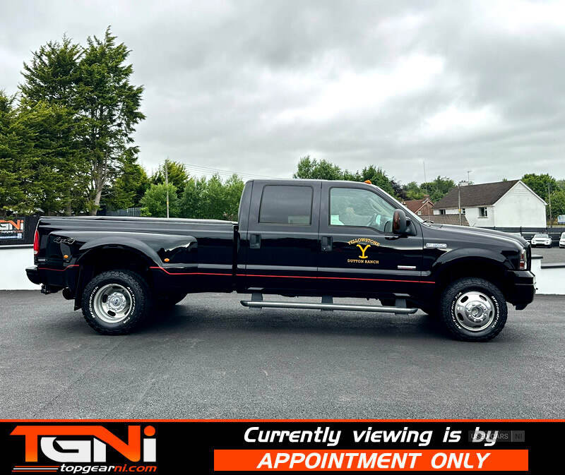 Feb 2005 Ford F-350 Super Dry Lariat Dually